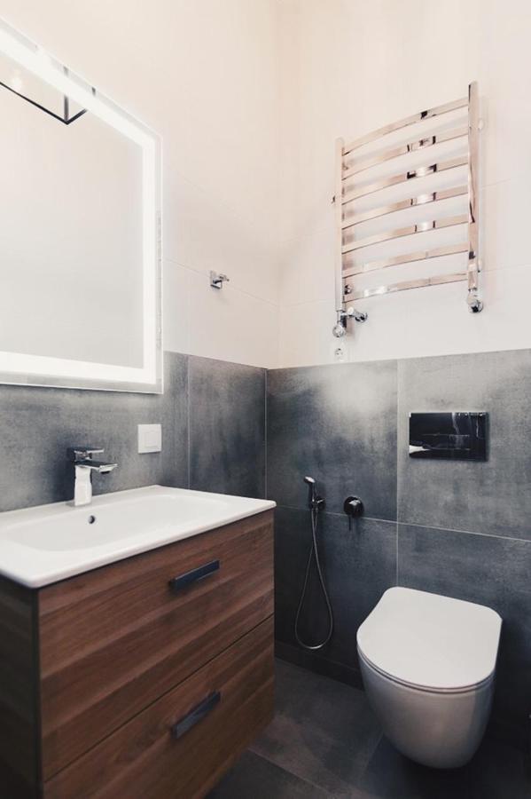 Cozy & New Furnished Flat In Old Town Of Lviv Apartment Bagian luar foto